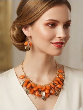 TWO TONE BEAD AND LEAF DESIGN NECKLACE WITH EARRING SET